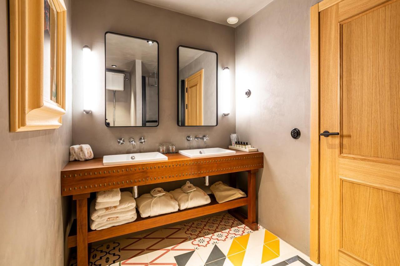 Hotel La Torre Del Canonigo - Small Luxury Hotels Ibiza stad Exteriör bild